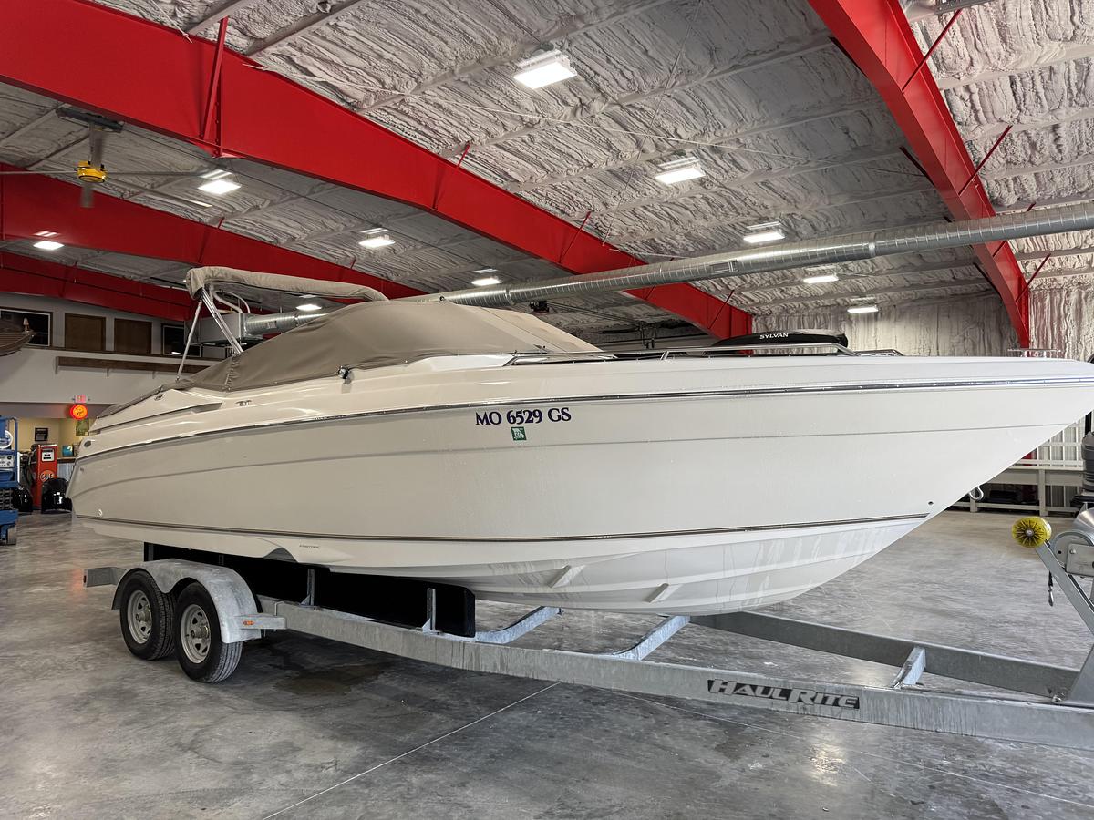 Used 2000 Regal 2800 LSR