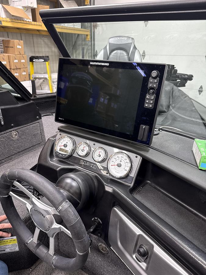 Used 2024 Lund 2075 Pro Vee