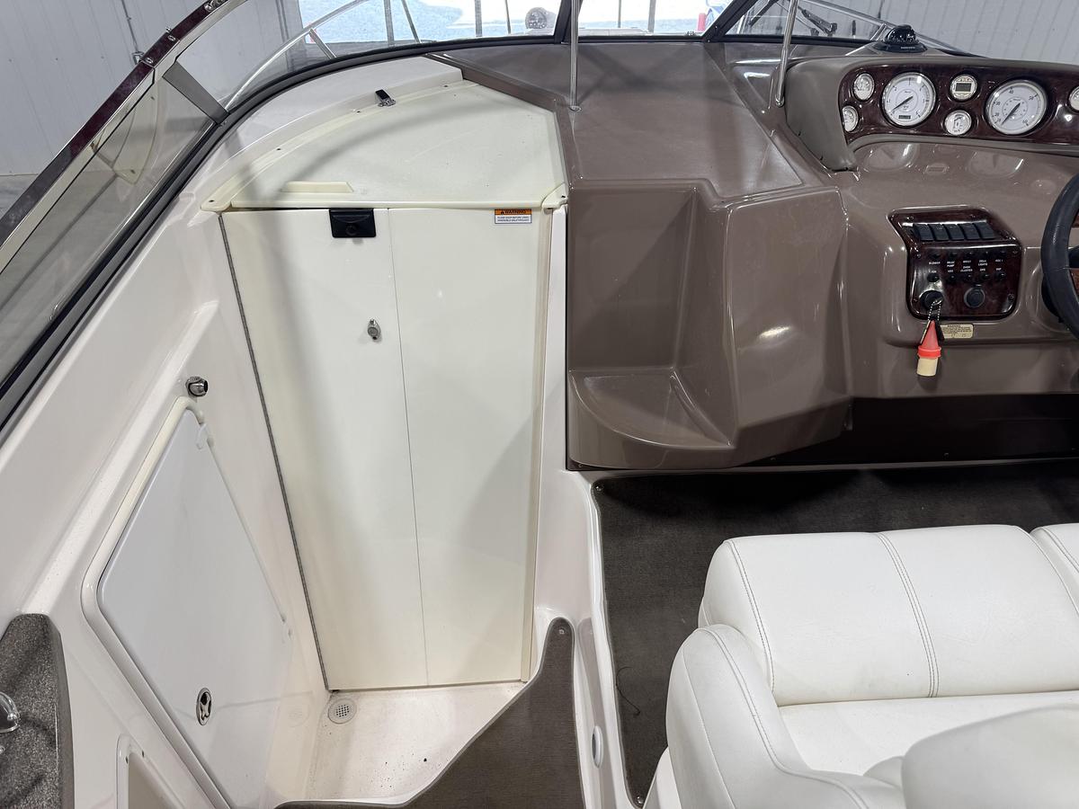 Used 2005 Regal 2665 Commodore