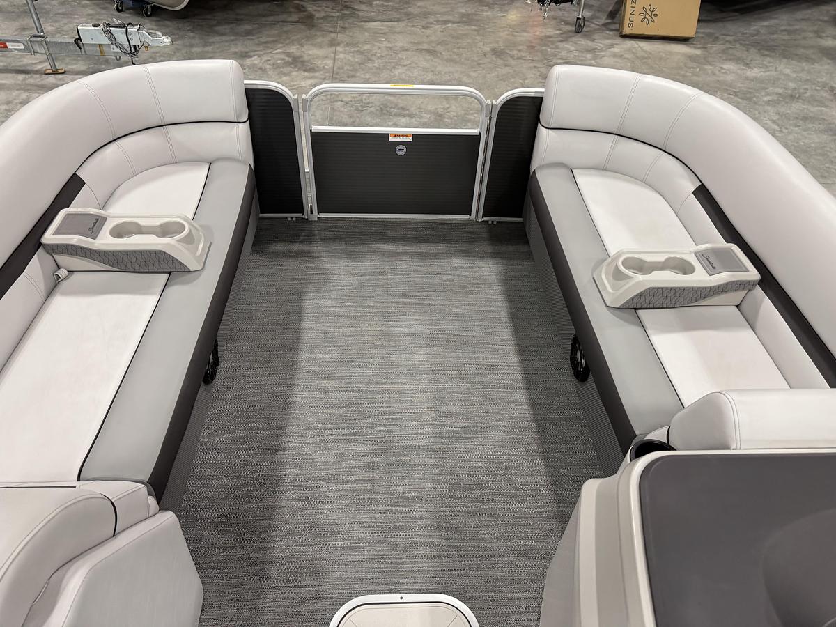 Used 2023 Sweetwater 2286