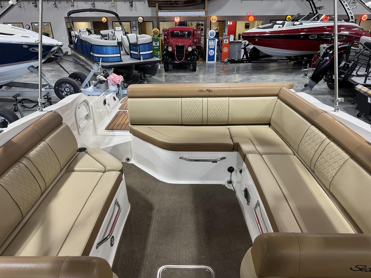 Used 2015 Sea Ray 270 SDX