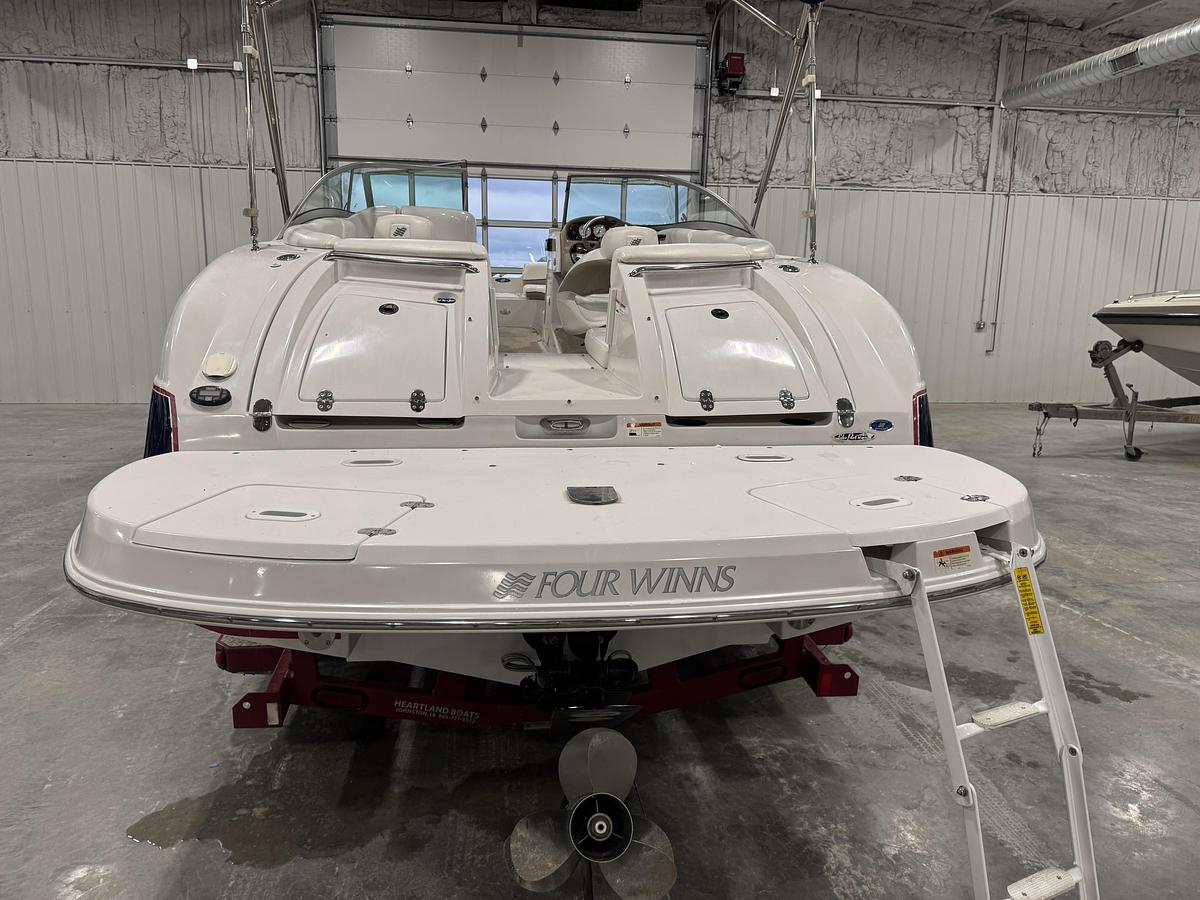 Used 2006 Four Winns 244 Funship