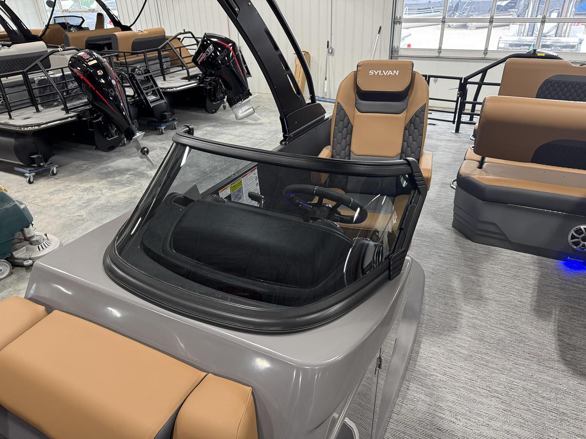 2026 Sylvan L-5 Platinum