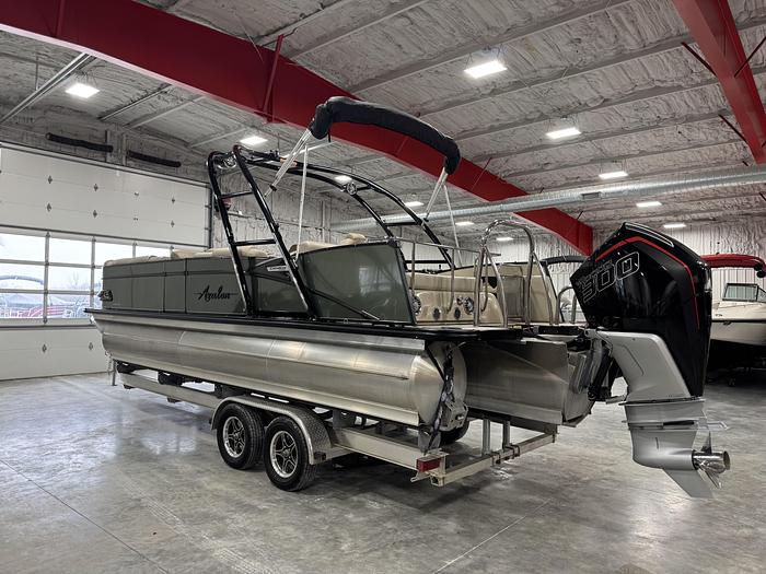 Used 2022 Avalon Catalina 2585