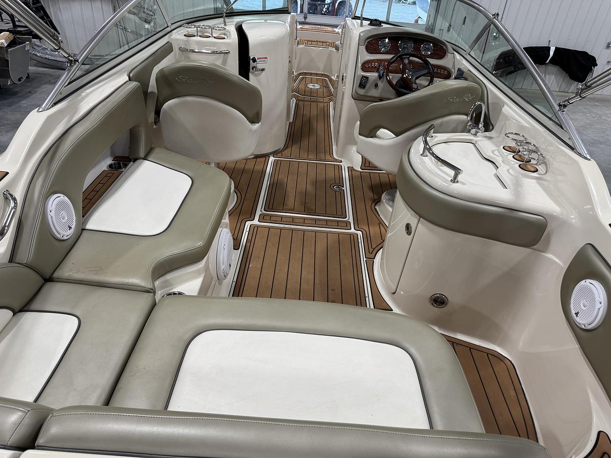 Used 2006 Sea Ray 270 Sundeck