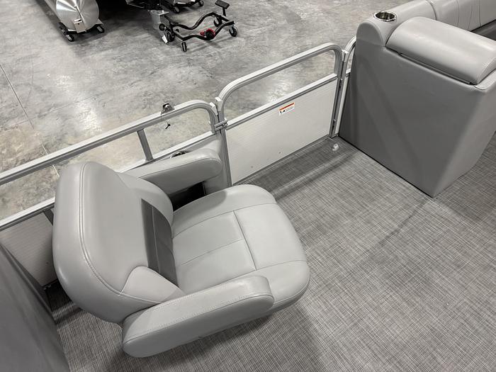 Used 2021 Lowe 270 SS