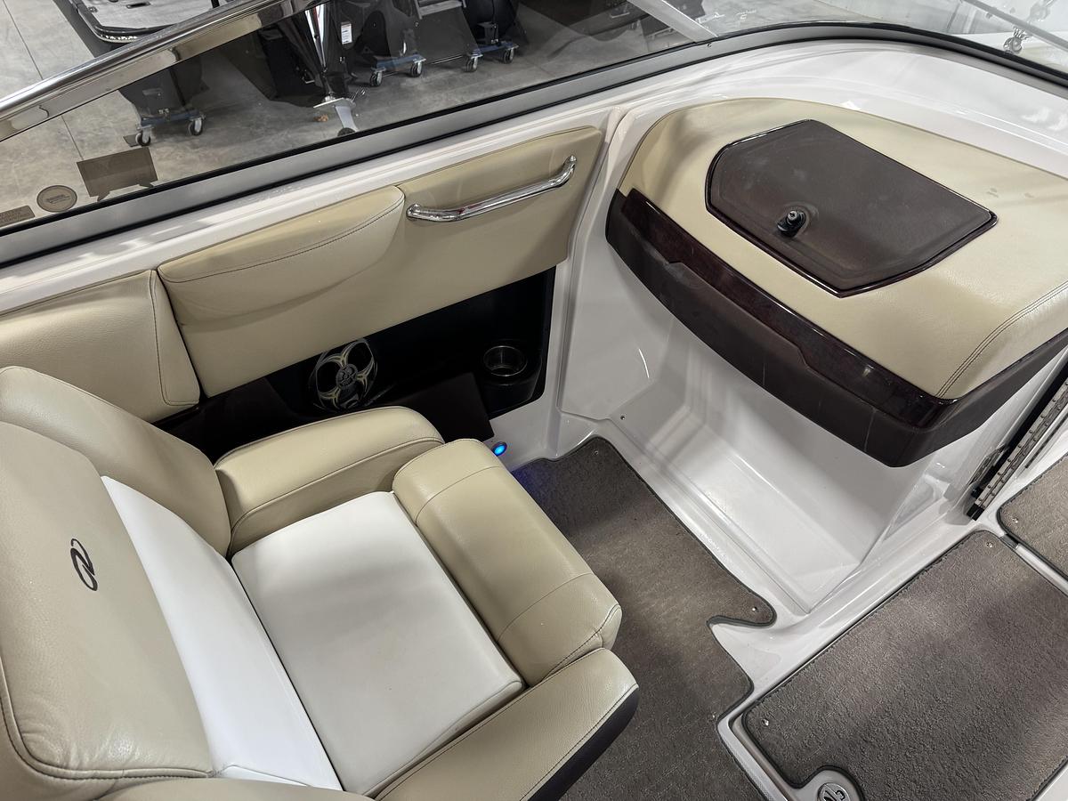 Used 2015 Regal 2700