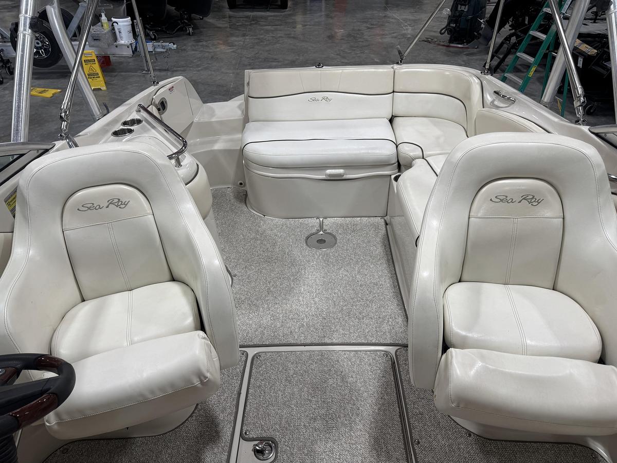 Used 2008 Sea Ray 240 Sundeck