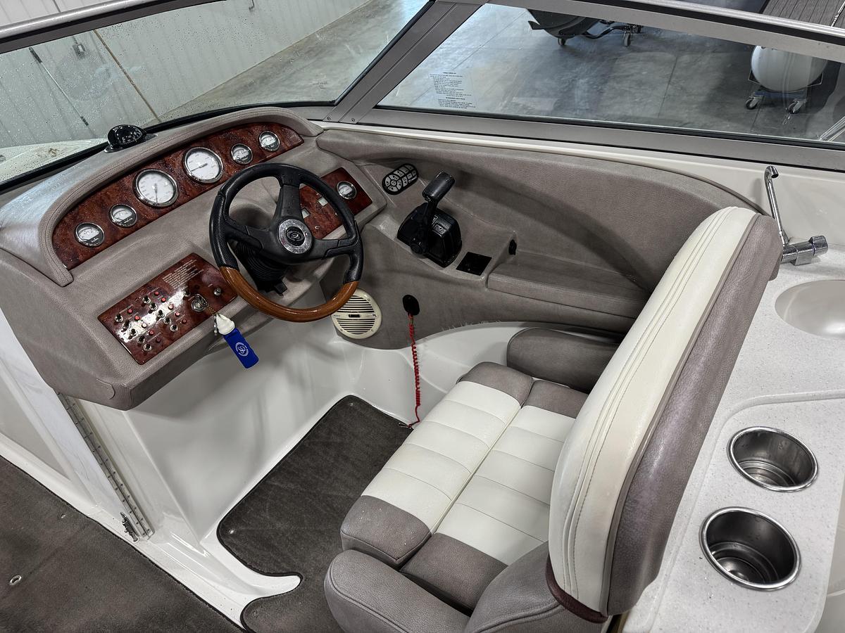 Used 2005 Cobalt 282 BR