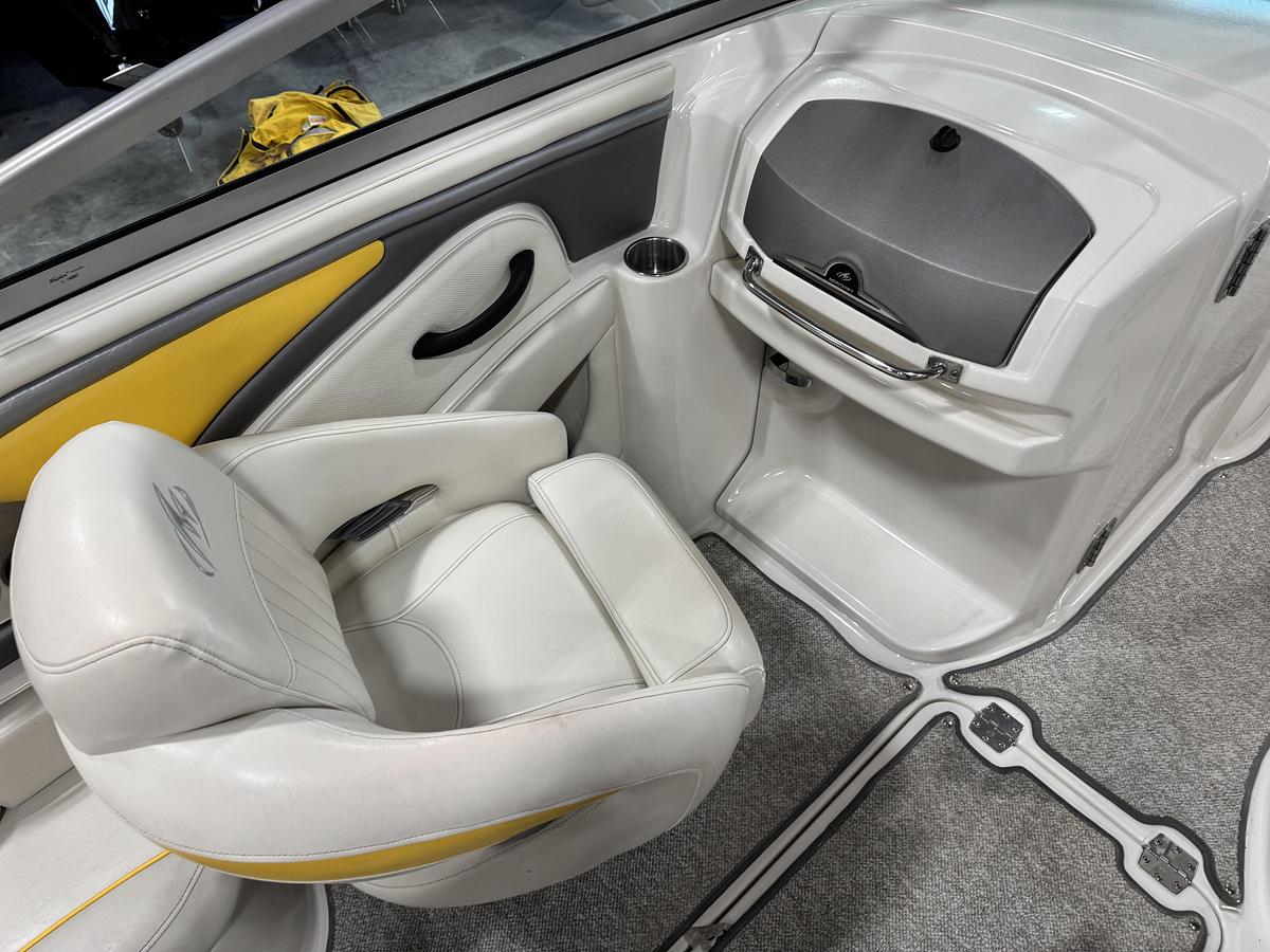 Used 2006 Monterey 234 FS