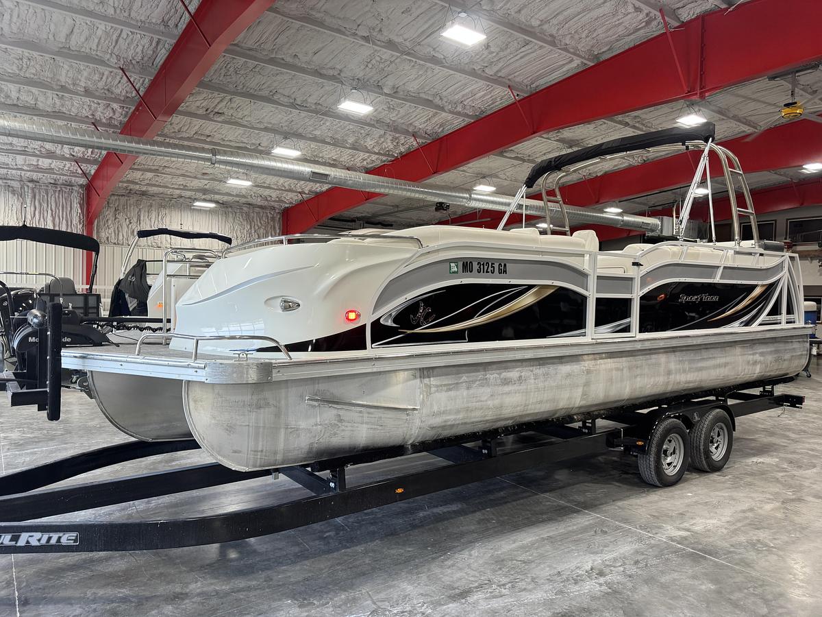 Used 2014 JC 26 Sportoon