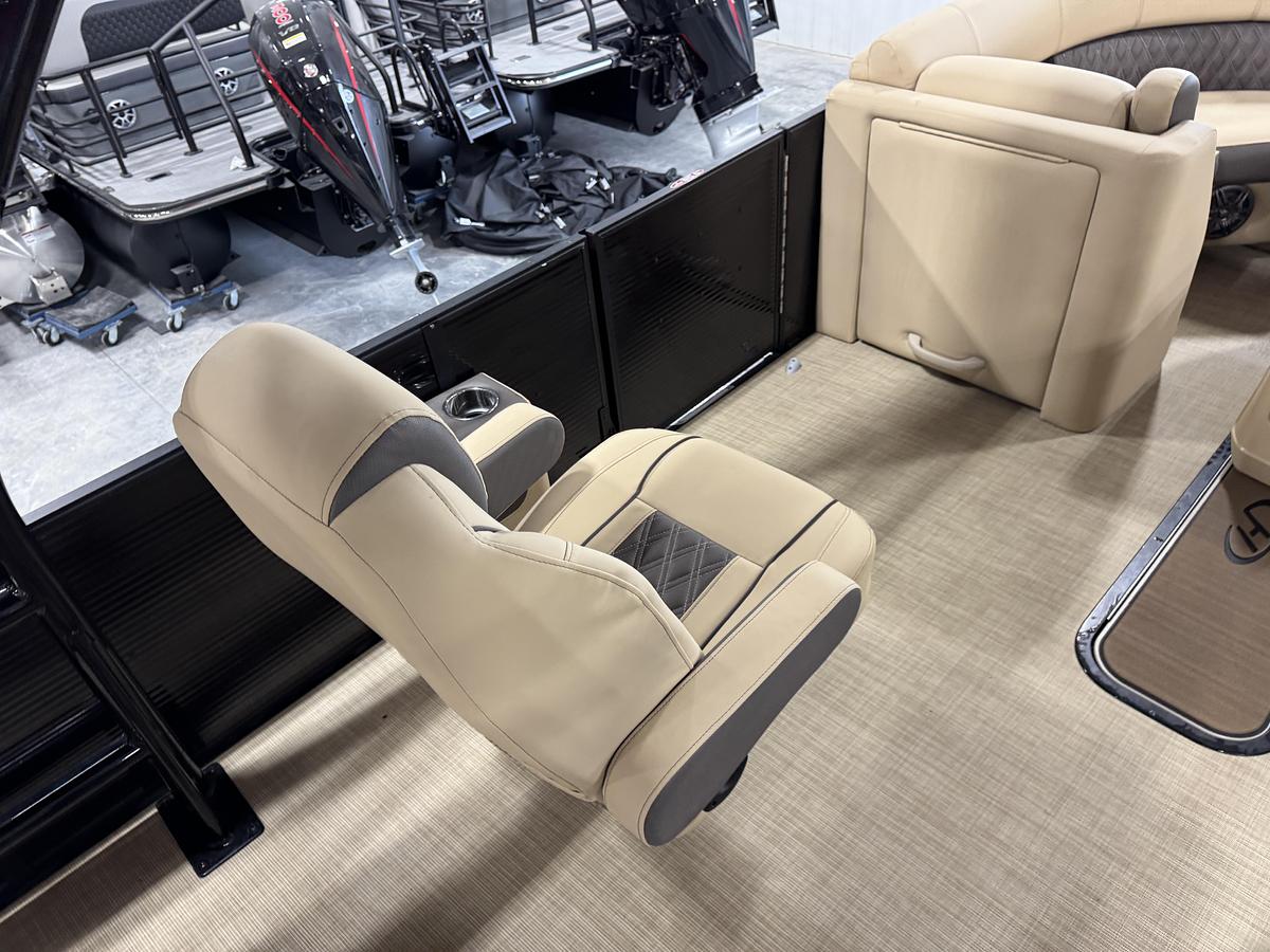 Used 2022 Harris 230 Sunliner