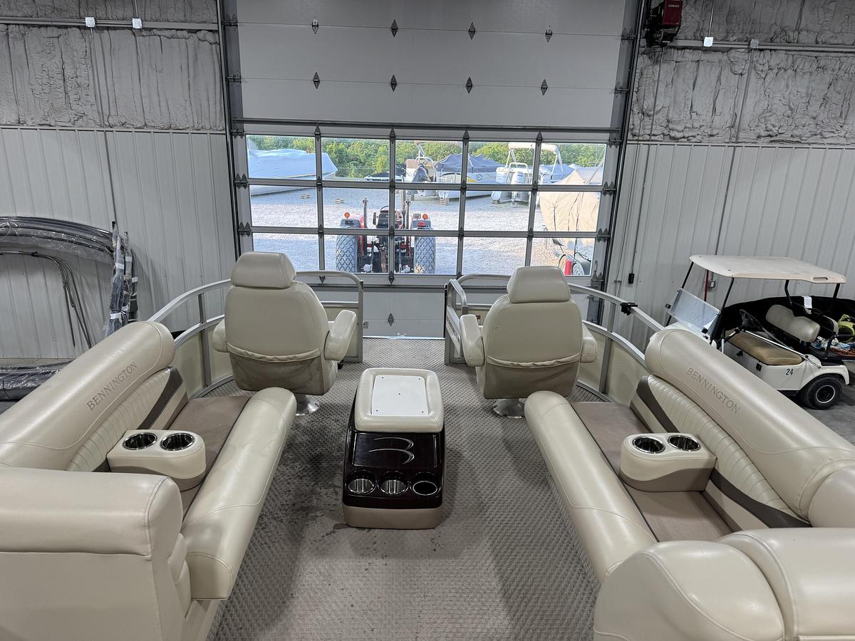 Used 2008 Bennington 2550 RLC