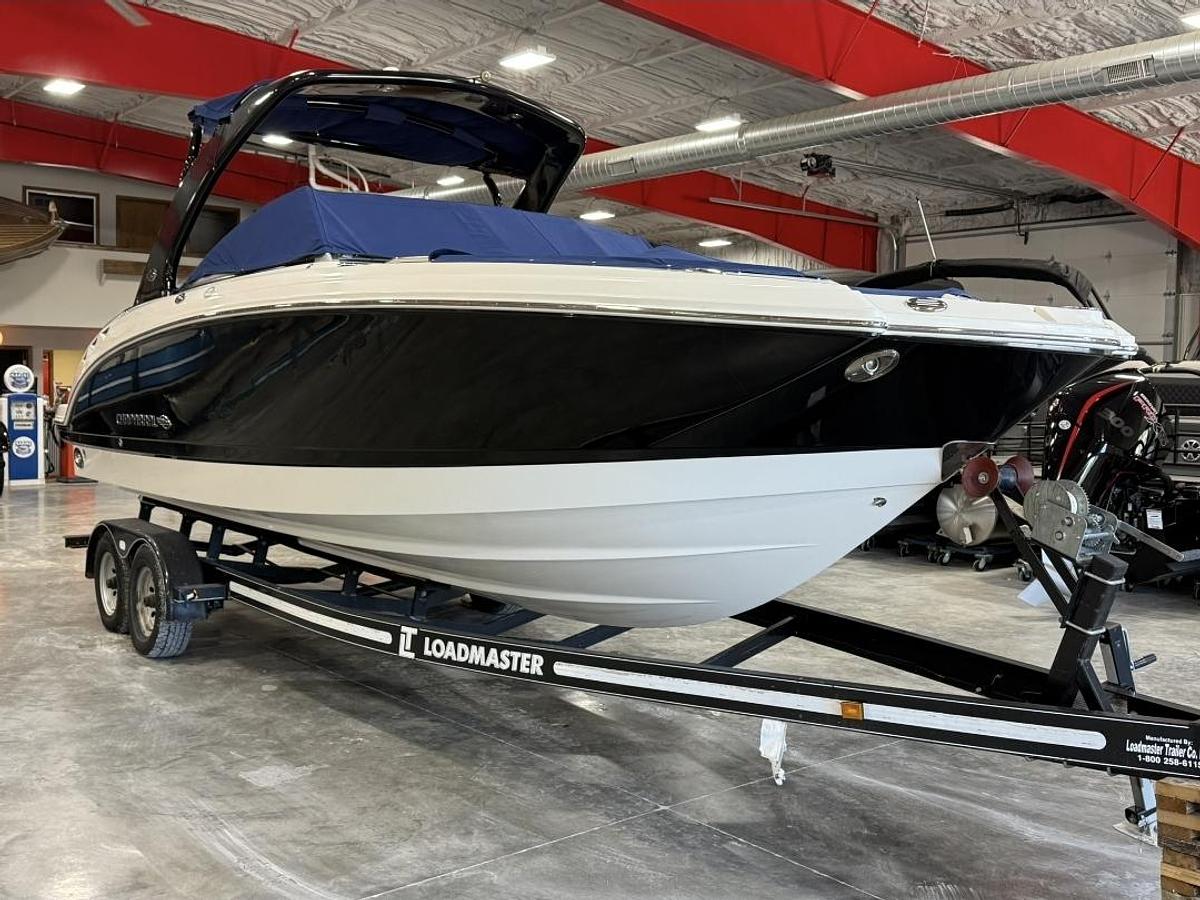 Used 2009 Chaparral 284 Sunesta