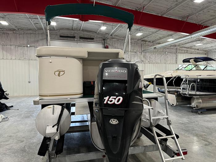 Used 2010 Avalon EBF 240 Tritoon