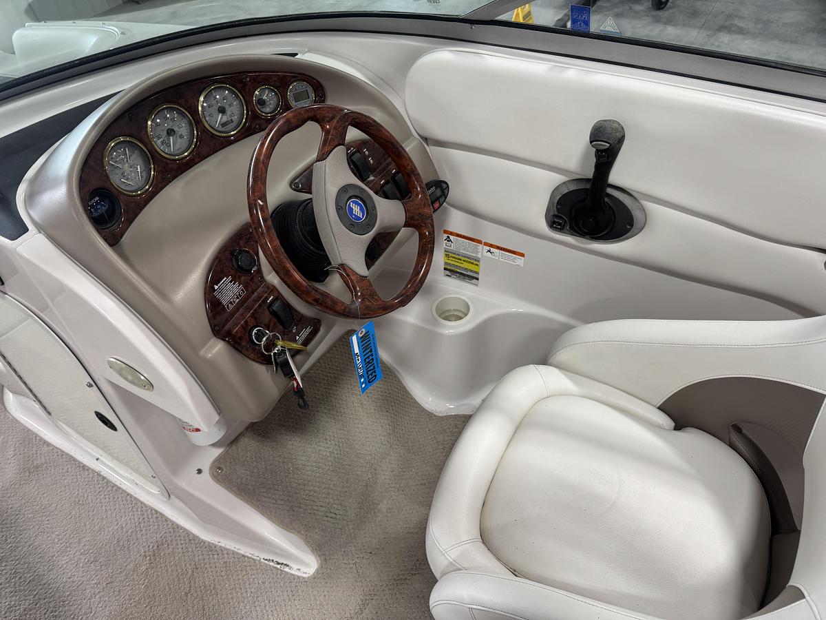 Used 2004 Four Winns 264 Funship