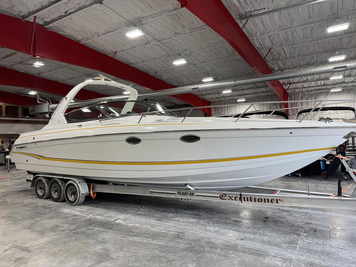 Used 2005 Formula 330 SS Sun Sport