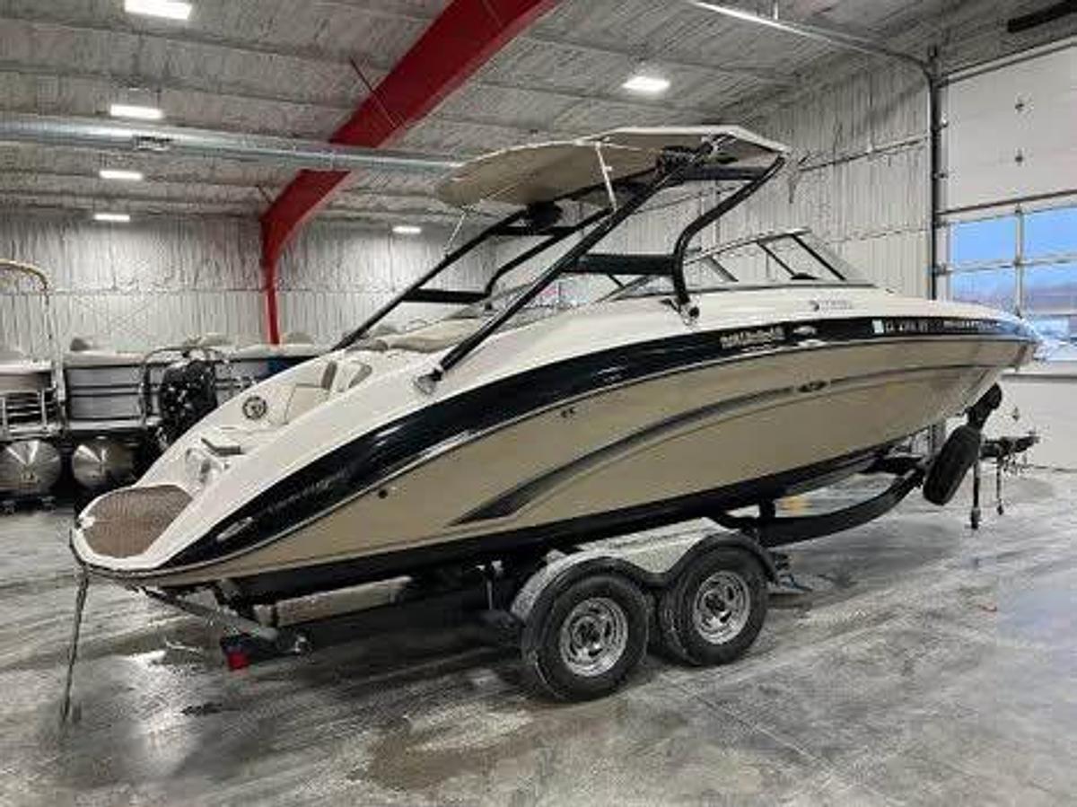 Used 2013 Yamaha 242 Limited