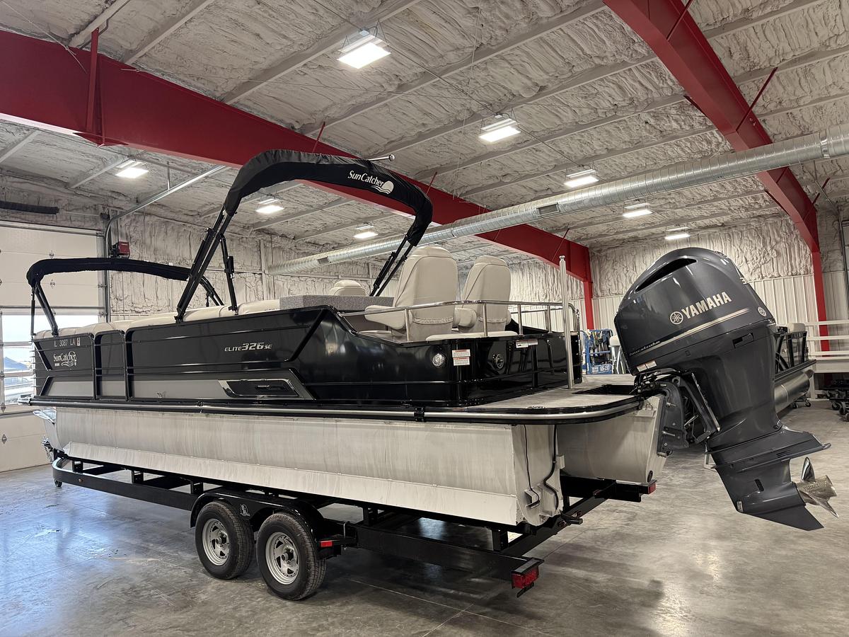 Used 2020 G3 326 SE Diamond Edition