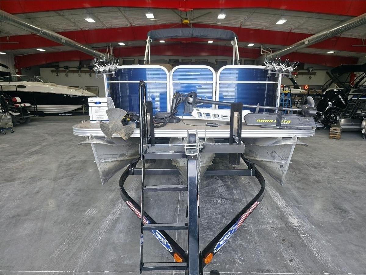 Used 2018 Manitou Aurora 22 LE