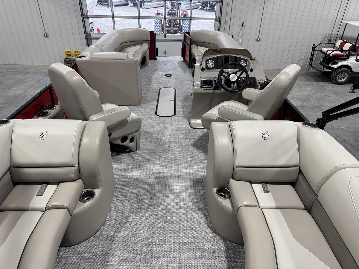 Used 2019 Cypress Cay 252 Island Breeze