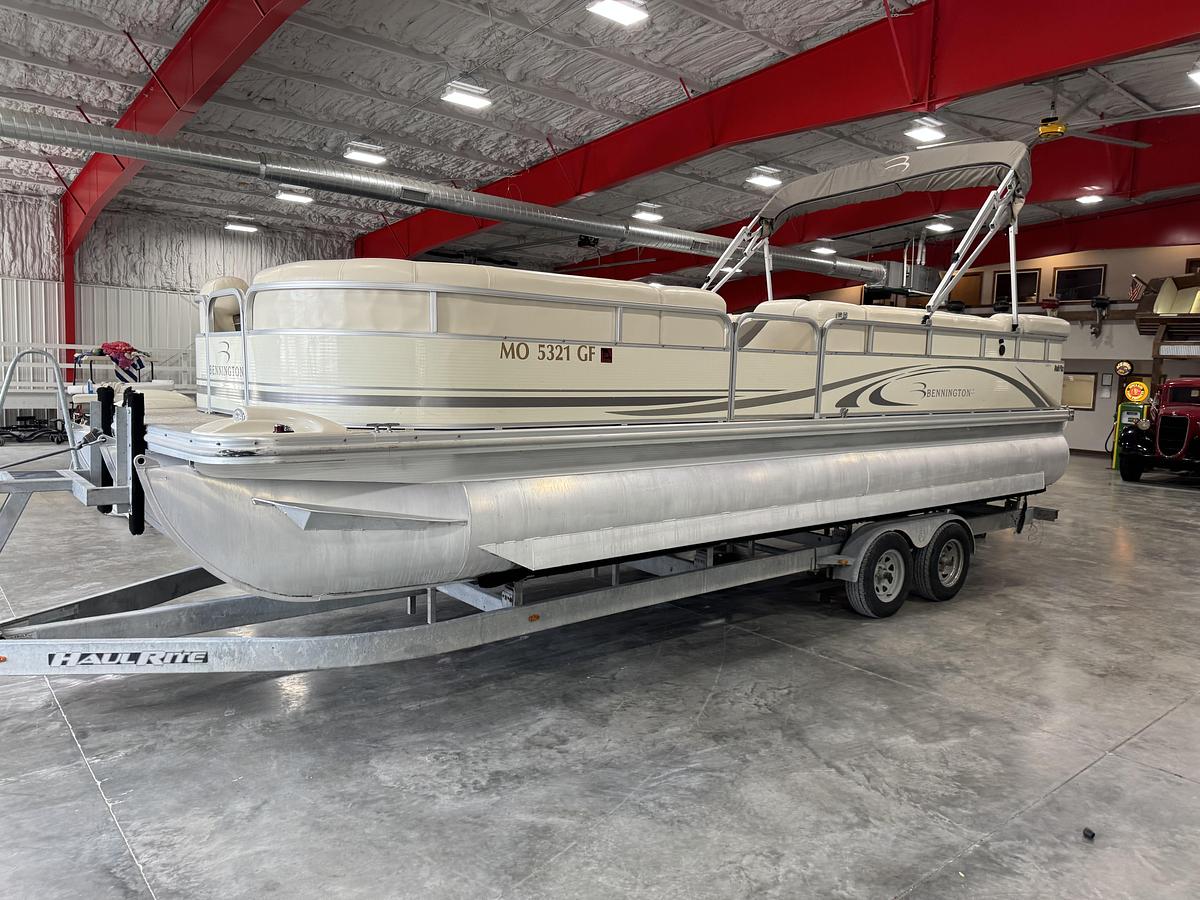 Used 2006 Bennington 2575 RL