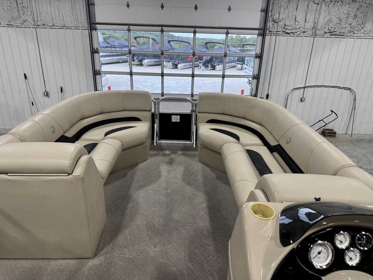 Used 2017 Lowe 230 SS