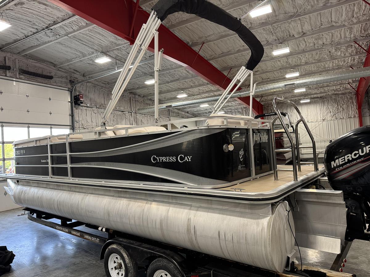 Used 2015 Cypress Cay 250 Sea Breeze
