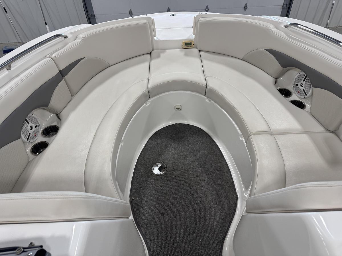 Used 2006 Chaparral 254 Sunesta