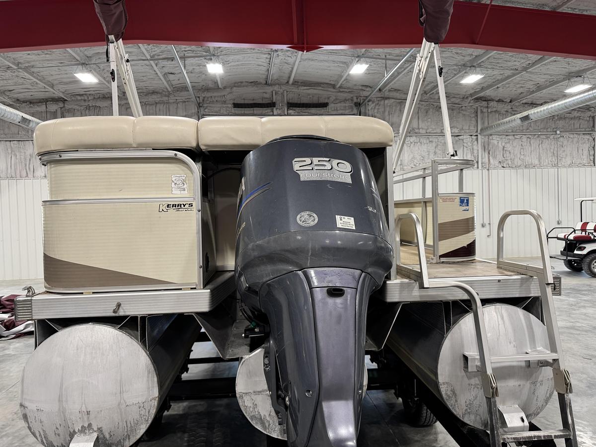 Used 2001 Bennington 2575 RLX