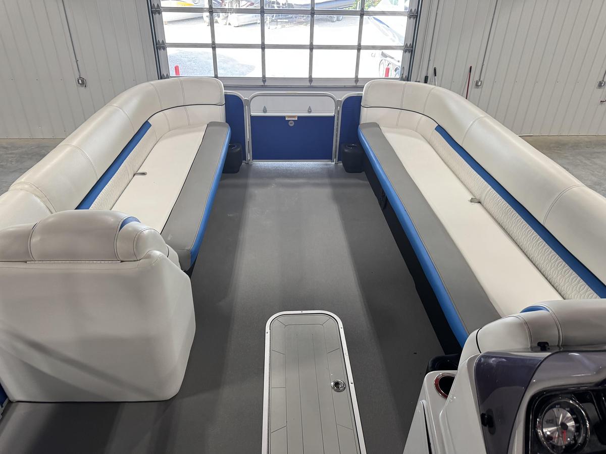 Used 2019 Sweetwater 2486