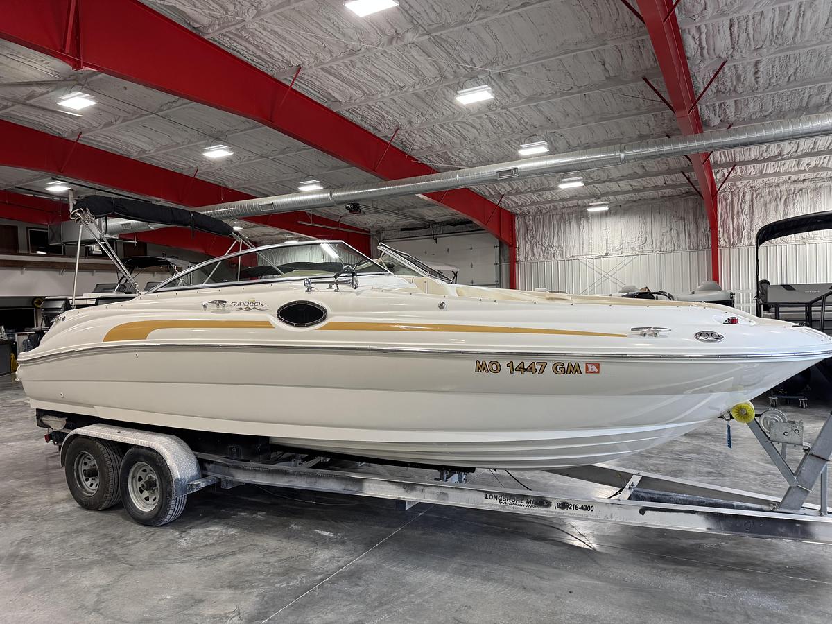 Used 2001 Sea Ray 240 Sundeck