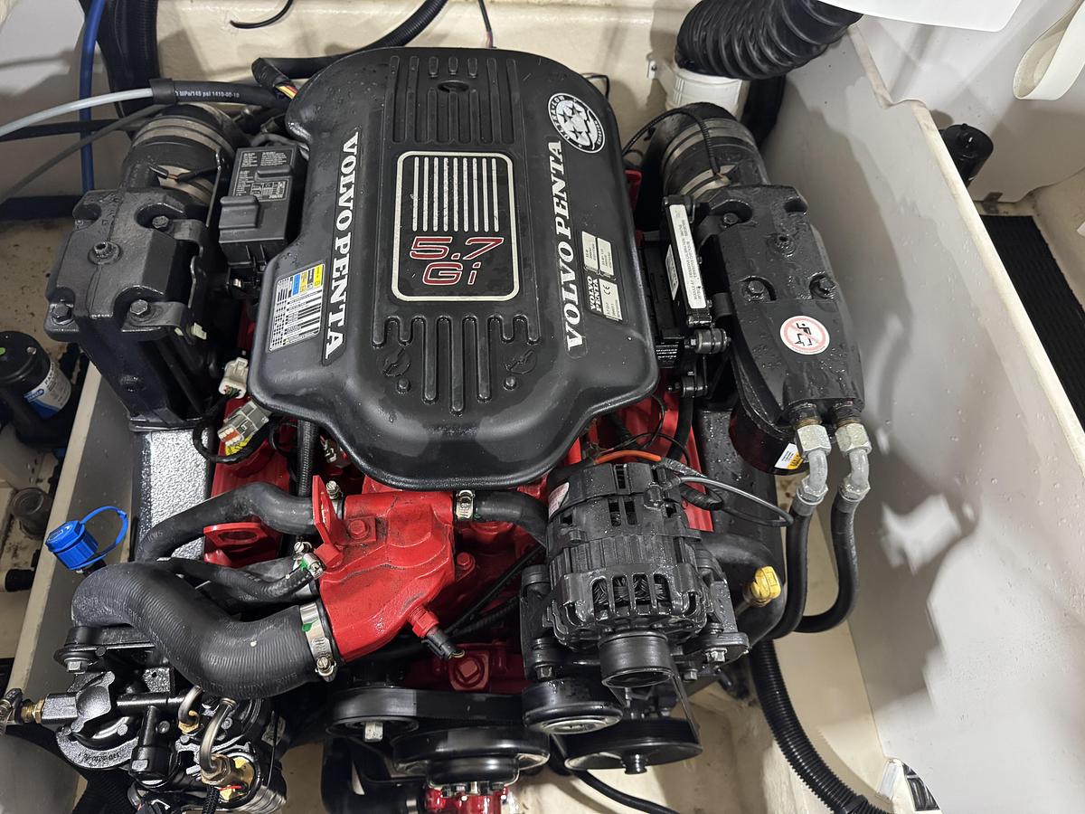 Used 2006 Monterey 234 FS