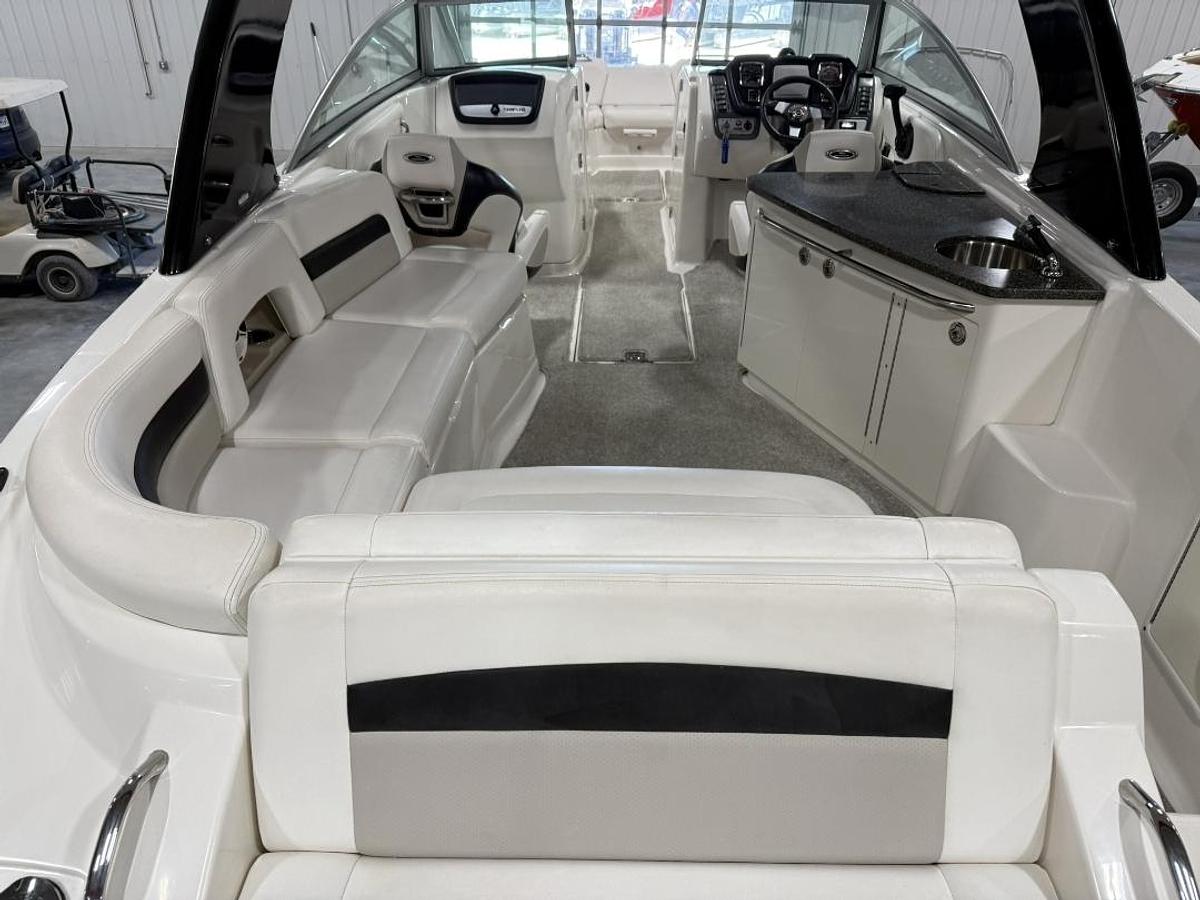 Used 2009 Chaparral 284 Sunesta