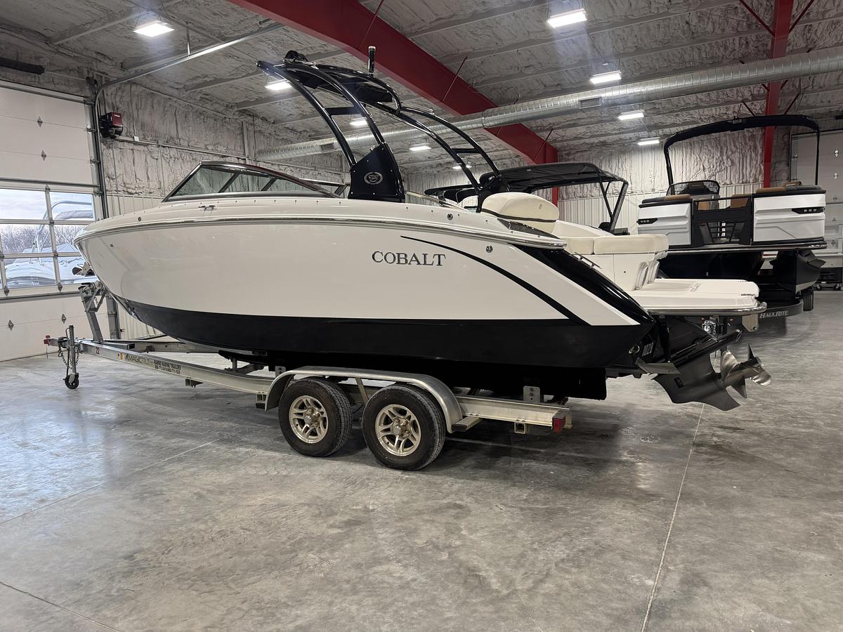 Used 2015 Cobalt R-5