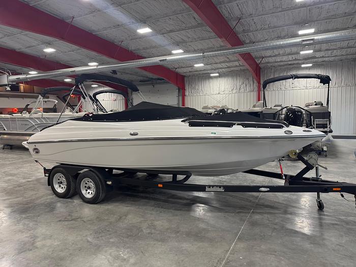 Used 2003 Crownline 202 LPX