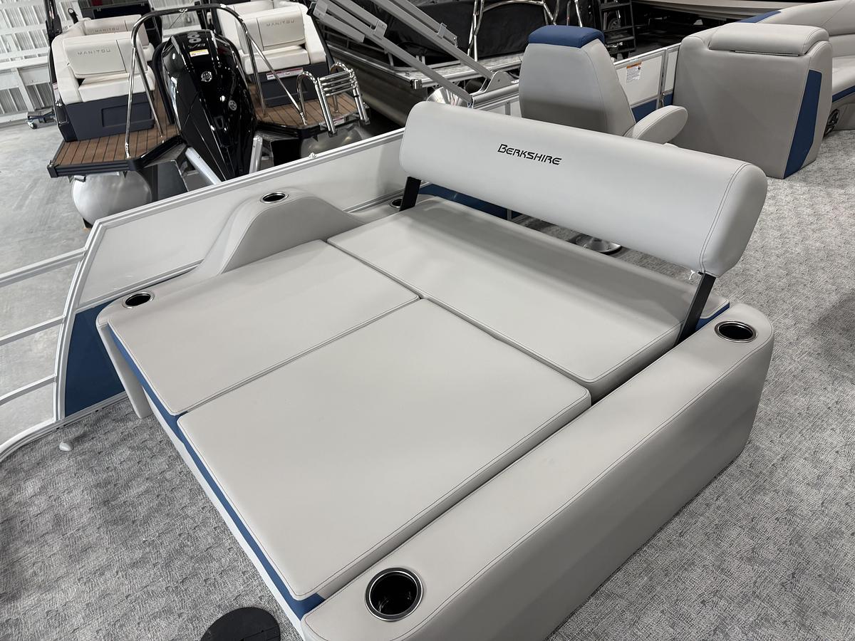 2026 Berkshire 24 UL LE