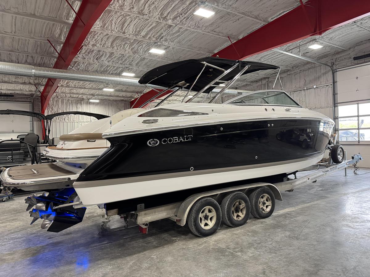 Used 2015 Cobalt 302 BR