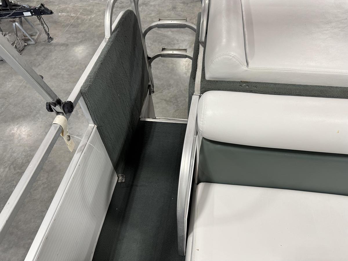 Used 2001 PlayCraft 2600 Powertoon