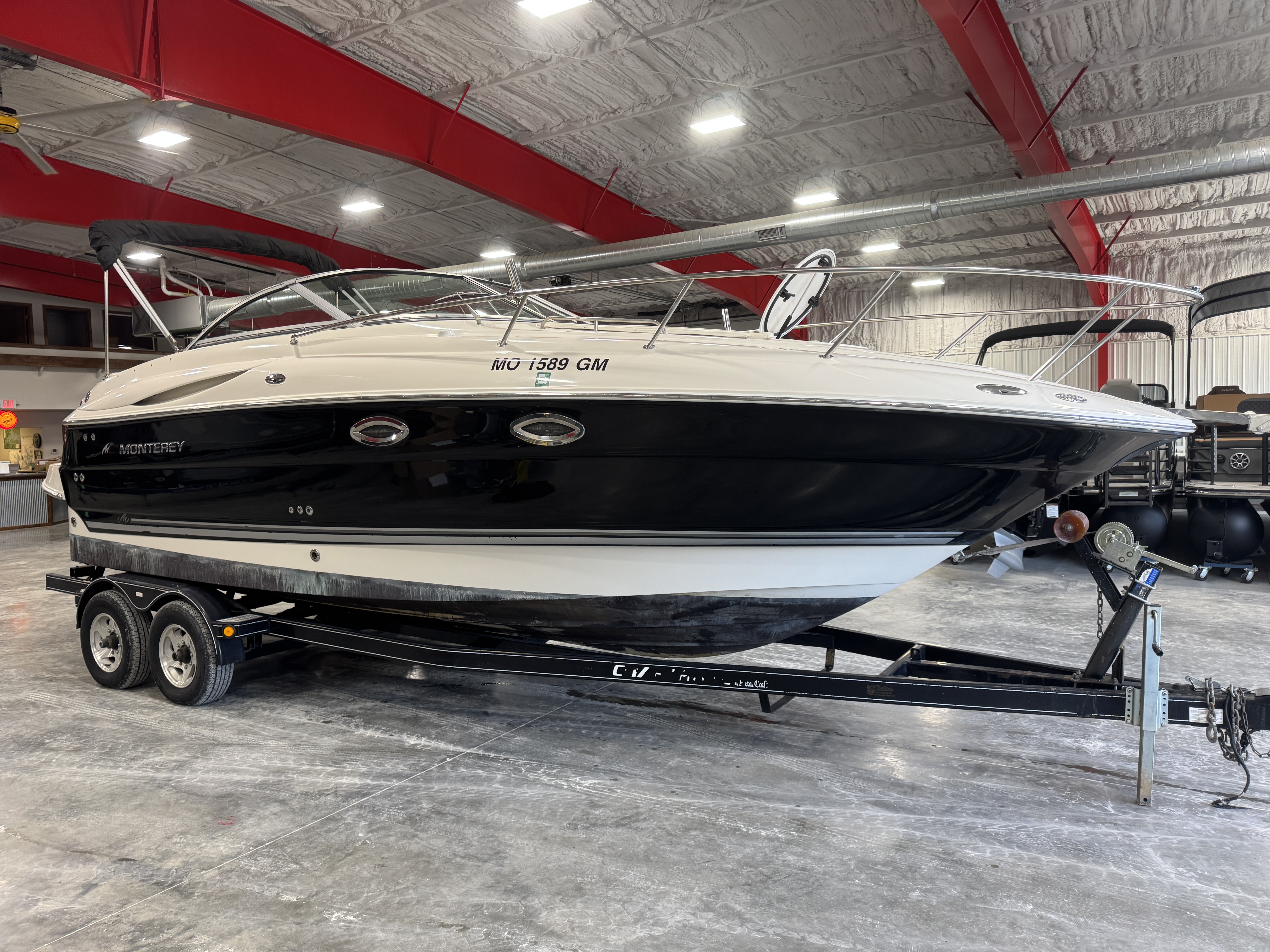 Used 2005 Monterey 250 CR