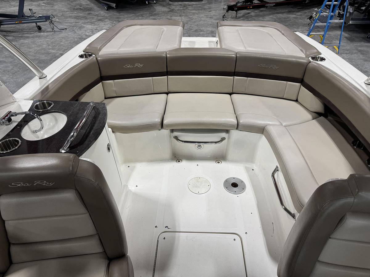 Used 2011 Sea Ray 250 SLX