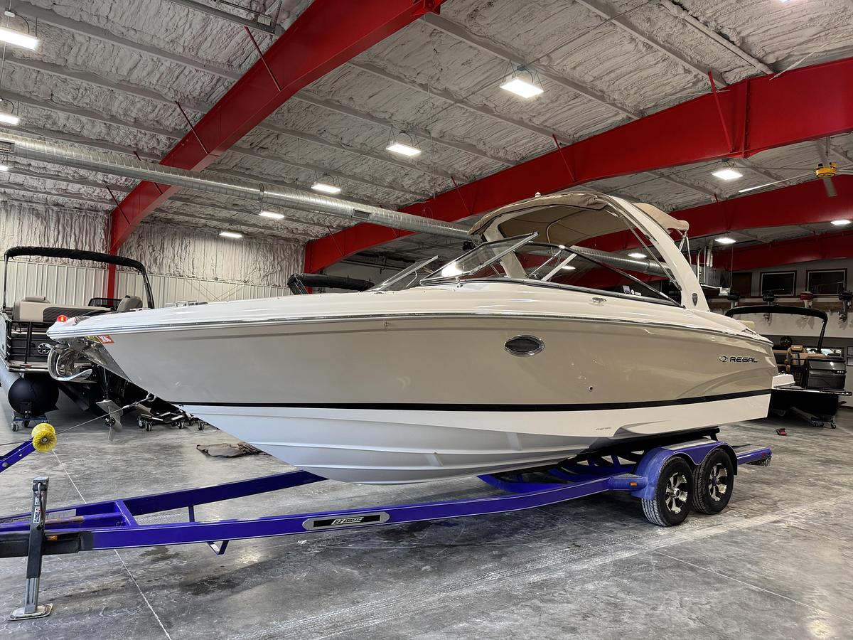 Used 2015 Regal 2700