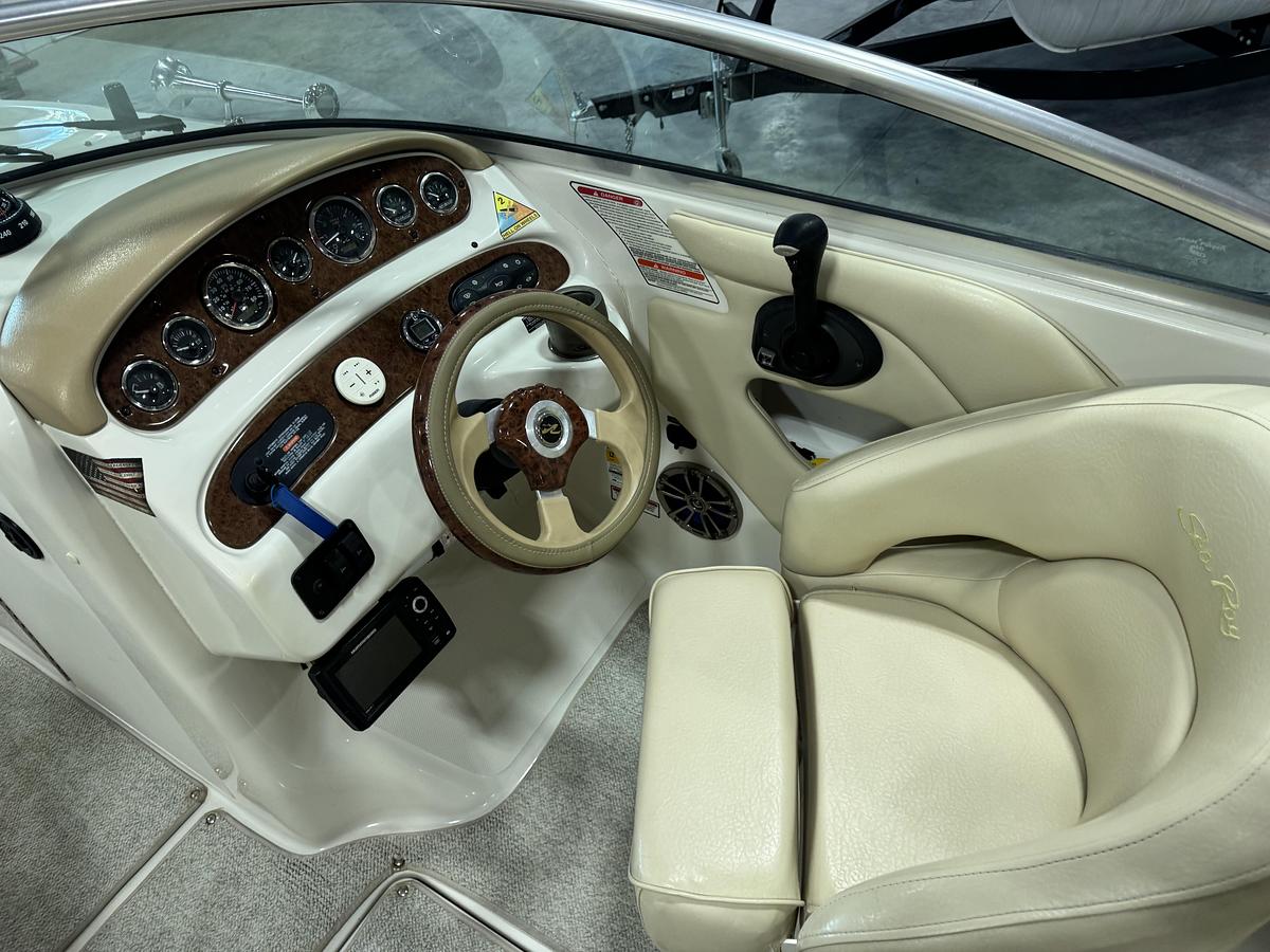 Used 2001 Sea Ray 240 Sundeck