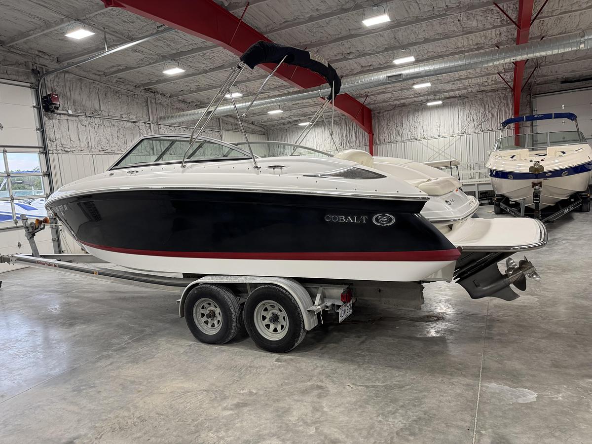 Used 2008 Cobalt 232 BR