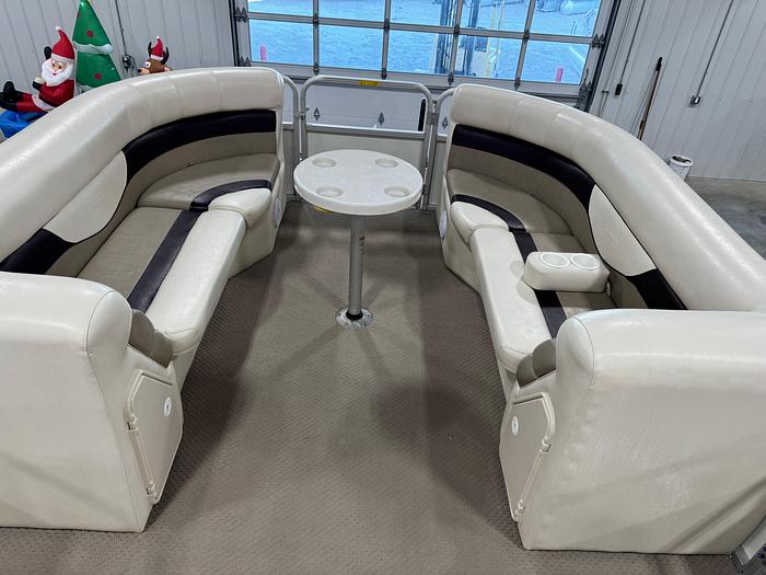 Used 2010 Sundancer Pontoons 243 tritoon
