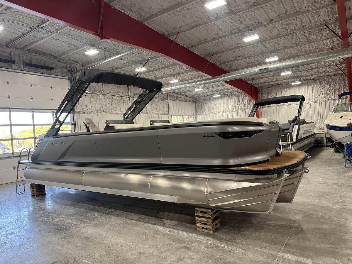 2025 Manitou 26 Explore