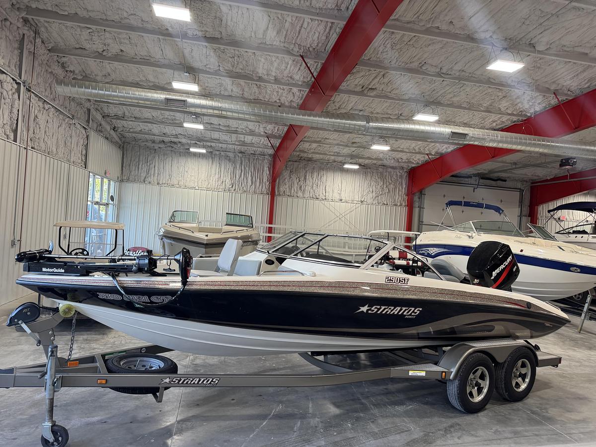 Used 2004 Stratos 290 FS