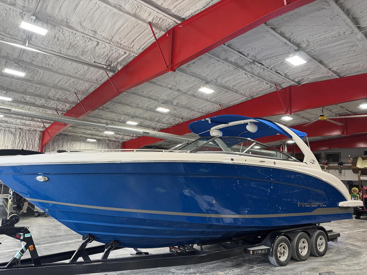 Used Regal  3200 BR