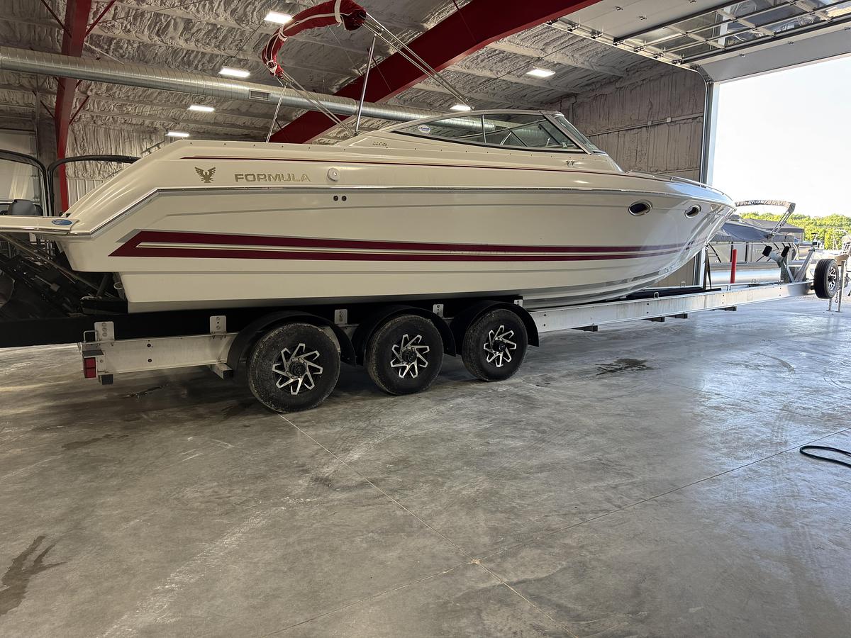 Used 2001 Formula 330 SS Sun Sport