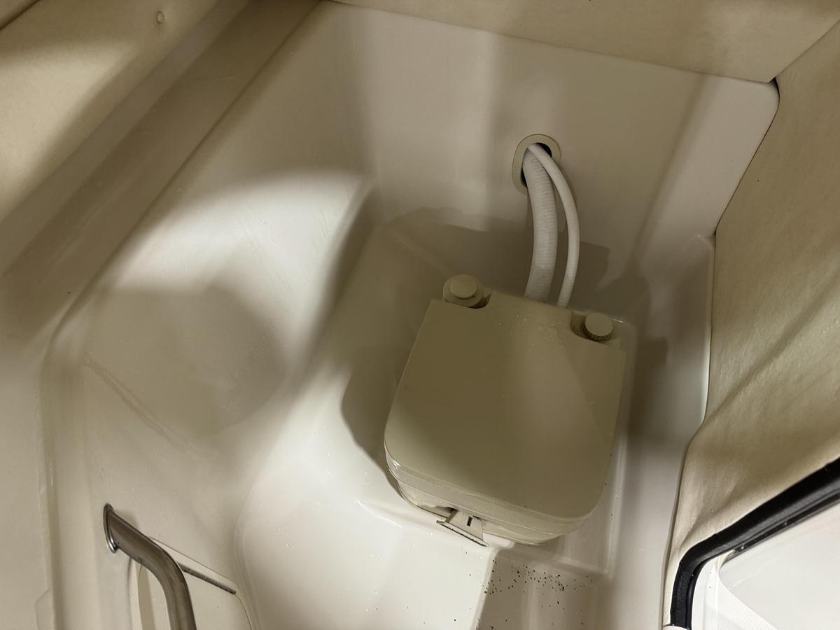 Used 2004 Sea Ray 240 Sundeck